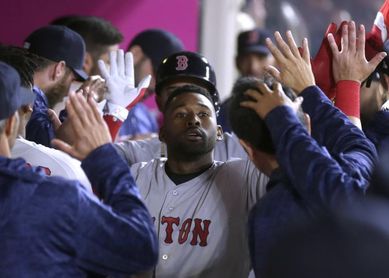 17-6. Bradley pega dos de cinco jonrones y los Medias Rojas apalean 17-6. Bradley pega dos de cinco jonrones y los Medias Rojas apalean