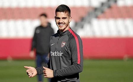André Silva vivió mitades de temporada muy distintas en el Sevilla. André Silva vivió mitades de temporada muy distintas en el Sevilla.