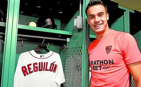 Sergio Reguilón atendió a los medios oficiales del club nervionense en Boston. Sergio Reguilón atendió a los medios oficiales del club nervionense en Boston.