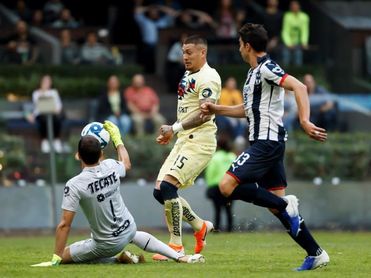 El chileno Nico Castillo recupera su oficio de depredador en el fútbol mexicano El chileno Nico Castillo recupera su oficio de depredador en el fútbol mexicano
