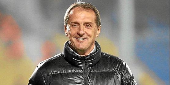 El último club entrenado por Hadzibegic fue el Estrella Roja. El último club entrenado por Hadzibegic fue el Estrella Roja.