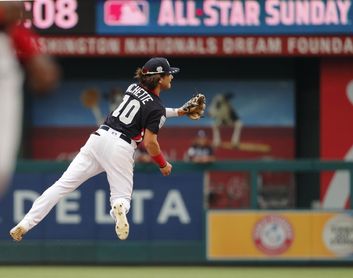 4-1. Galvis y Bichette castigaron con jonrones a los Reales 4-1. Galvis y Bichette castigaron con jonrones a los Reales