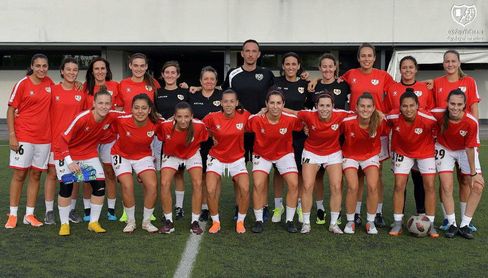 Jessica Rodríguez: "Entrenar al Rayo es un reto muy ilusionante" Jessica Rodríguez: "Entrenar al Rayo es un reto muy ilusionante"