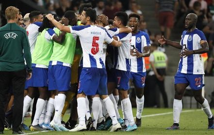 Oporto, Olympiacos y Rosenborg toman la delantera a domicilio Oporto, Olympiacos y Rosenborg toman la delantera a domicilio