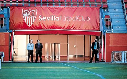 El Sevilla derriba el muro de los diez millones El Sevilla derriba el muro de los diez millones
