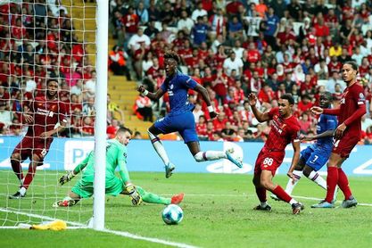2-2. Adrián da al Liverpool su cuarta Supercopa 2-2. Adrián da al Liverpool su cuarta Supercopa