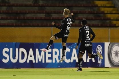 Colón saca la cara por Argentina e Independiente del Valle da la sorpresa Colón saca la cara por Argentina e Independiente del Valle da la sorpresa