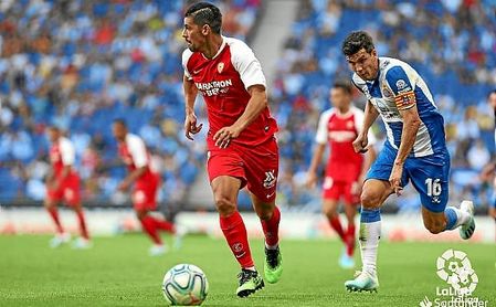 Nolito conduce el balón en un lance del partido. Nolito conduce el balón en un lance del partido.