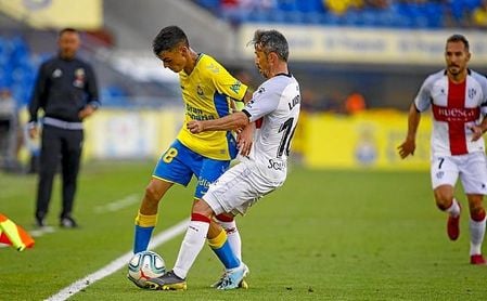 A sus 16 años, Pedri ya jugó la pasada semana contra la SD Huesca. A sus 16 años, Pedri ya jugó la pasada semana contra la SD Huesca.
