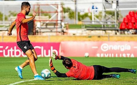 Dabbur, entrenándose duro para convencer. Dabbur, entrenándose duro para convencer.
