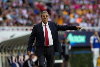 Tomás Boy asegura que Chivas fue "víctima de su pasividad" ante Necaxa Tomás Boy asegura que Chivas fue "víctima de su pasividad" ante Necaxa