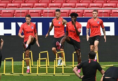 Diego Costa y Thomas se entrenan aparte en la última sesión de la semana Diego Costa y Thomas se entrenan aparte en la última sesión de la semana