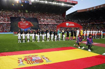 El Molinón se emociona por Quini y Xana El Molinón se emociona por Quini y Xana