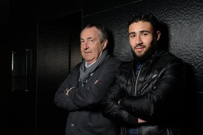 Fekir, con su exagente, Jean-Pierre Bernés. Fekir, con su exagente, Jean-Pierre Bernés.