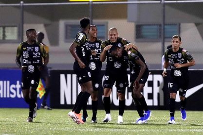CAI y San Francisco mantienen su cerrada lucha por la cima del fútbol en Panamá CAI y San Francisco mantienen su cerrada lucha por la cima del fútbol en Panamá