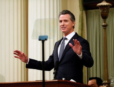 La NCAA recibe un duro golpe con la ley "Fair Play to Pay" de California La NCAA recibe un duro golpe con la ley "Fair Play to Pay" de California