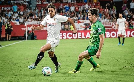 Óliver Torres, en un lance del partido ante la Real Sociedad. Óliver Torres, en un lance del partido ante la Real Sociedad.