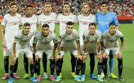 Bono debutó con el Sevilla. Bono debutó con el Sevilla.