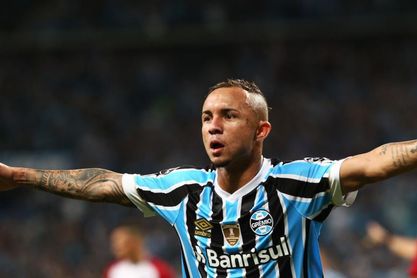 El brasileño Everton renueva con el Gremio hasta diciembre de 2023 El brasileño Everton renueva con el Gremio hasta diciembre de 2023