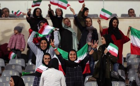 HRW pide a la FIFA que no permita a Irán limitar el número de espectadoras HRW pide a la FIFA que no permita a Irán limitar el número de espectadoras