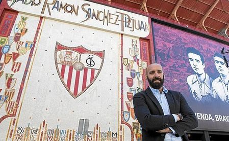 La situación de De Jong, Dabbur y Chicharito, según Monchi La situación de De Jong, Dabbur y Chicharito, según Monchi