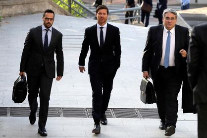 Xabi Alonso: "No hay acuerdo de última hora" Xabi Alonso: "No hay acuerdo de última hora"