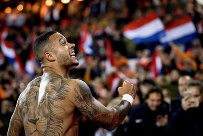 3-1. Depay y De Jong acaban con la agonía 3-1. Depay y De Jong acaban con la agonía