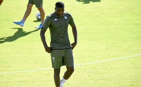 William Carvalho decide operarse William Carvalho decide operarse