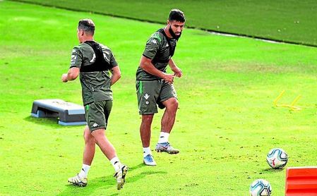 Fekir cayó eliminado de la Champions en Anoeta en 2013. Fekir cayó eliminado de la Champions en Anoeta en 2013.