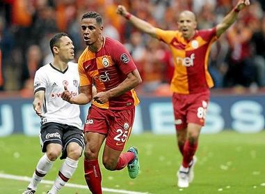 Fernando sabe lo que es marcar en un derbi de Estambul. Fernando sabe lo que es marcar en un derbi de Estambul.