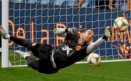 Pau López en un entrenamiento de la selección española Pau López en un entrenamiento de la selección española
