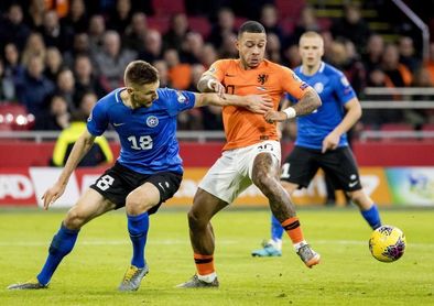 5-0. Un triplete de Wijnaldum deja a Países Bajos segunda de grupo 5-0. Un triplete de Wijnaldum deja a Países Bajos segunda de grupo