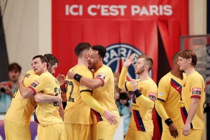 32-35. El Barça, líder en solitario tras un partido extraordinario en París 32-35. El Barça, líder en solitario tras un partido extraordinario en París