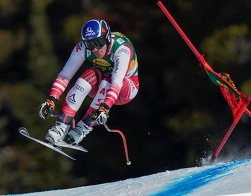 Mayer firma en el super-G de Lake Louise su 6ª victoria en la Copa del Mundo Mayer firma en el super-G de Lake Louise su 6ª victoria en la Copa del Mundo