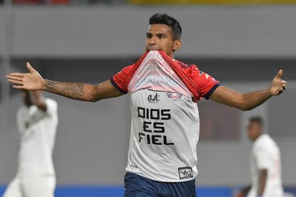 El Wilstermann golea por 7-1 al Destroyers con un póker de Gilbert Álvarez El Wilstermann golea por 7-1 al Destroyers con un póker de Gilbert Álvarez