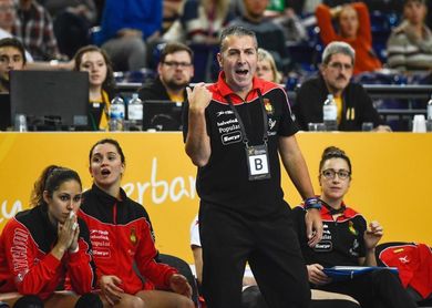 29-20. España prolonga su pleno de victorias 29-20. España prolonga su pleno de victorias