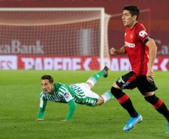 El mexicano Guardado amplía su contrato con el Betis hasta junio de 2022 El mexicano Guardado amplía su contrato con el Betis hasta junio de 2022