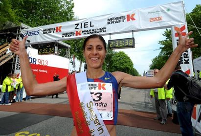 La carrera de "Papá Noel", con 7.000 atletas, premiará a Alessandra Aguilar La carrera de "Papá Noel", con 7.000 atletas, premiará a Alessandra Aguilar