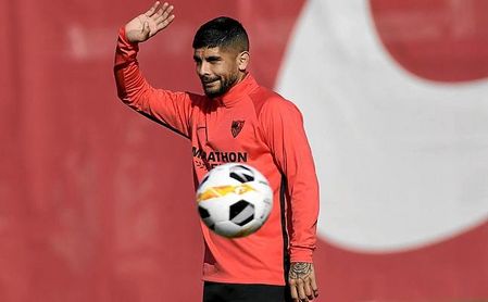 Banega es, para el resto de clubes, una gran oportunidad de mercado. Banega es, para el resto de clubes, una gran oportunidad de mercado.