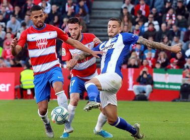 3-0. El Granada noquea al Alavés en una sensacional segunda parte 3-0. El Granada noquea al Alavés en una sensacional segunda parte