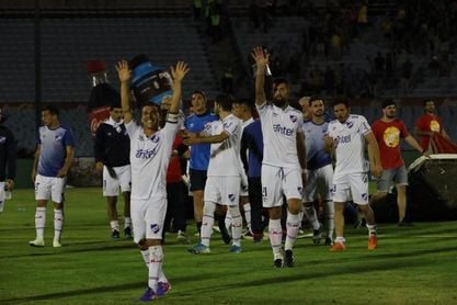 Nacional conquista el Torneo Clausura uruguayo a expensas de Peñarol Nacional conquista el Torneo Clausura uruguayo a expensas de Peñarol