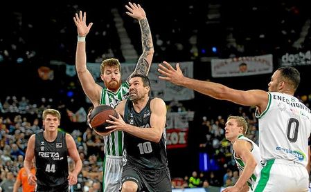 Bilbao Basket 75-69 Real Betis: Turrón amargo en Miribilla. Bilbao Basket 75-69 Real Betis: Turrón amargo en Miribilla.