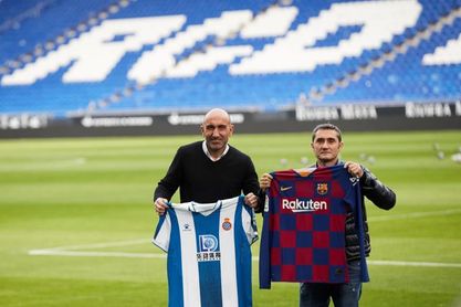 El Espanyol con defensa de cuatro; sin sorpresas en el once del Barça El Espanyol con defensa de cuatro; sin sorpresas en el once del Barça