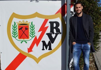Mario Suárez: "Simeone nos hizo crecer como futbolistas y nos puso en el mapa" Mario Suárez: "Simeone nos hizo crecer como futbolistas y nos puso en el mapa"