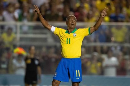 Italia logró la revancha sobre Brasil 25 años después, con gol de Massaro Italia logró la revancha sobre Brasil 25 años después, con gol de Massaro