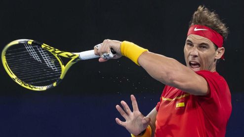 Nadal sufre para derrotar a De Miñaur pero coloca a España en la final Nadal sufre para derrotar a De Miñaur pero coloca a España en la final