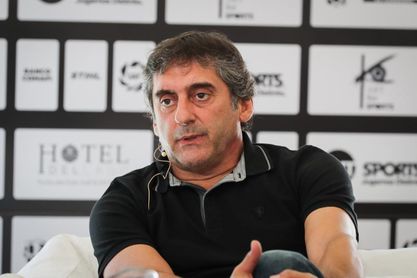 Francescoli, Salas y Sorín, tres leyendas del fútbol se reúnen en Uruguay Francescoli, Salas y Sorín, tres leyendas del fútbol se reúnen en Uruguay