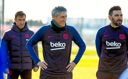 El Betis sonríe con la nueva guerra Real Madrid-Barça El Betis sonríe con la nueva guerra Real Madrid-Barça