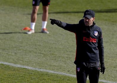 Trippier, baja para Eibar; Arias regresará al once titular Trippier, baja para Eibar; Arias regresará al once titular