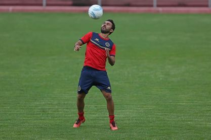 El mexicano Kamiani debuta con un doblete y le da al Iztapa el liderato del fútbol en Guatemala El mexicano Kamiani debuta con un doblete y le da al Iztapa el liderato del fútbol en Guatemala